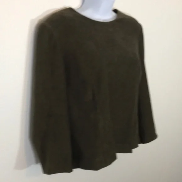 Maggy London. Ladies Size 12. Top - Picture 2 of 7